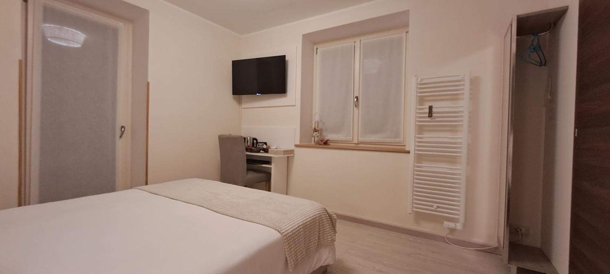 B&B Monastero Dubino Ruang foto